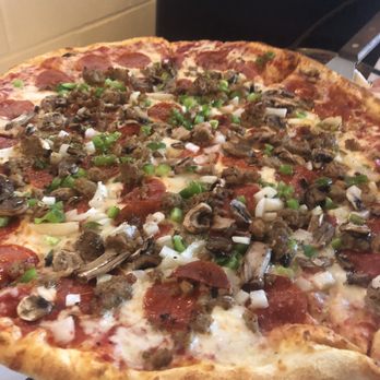 New York Pizza District - Deluxe Pizza. - Pizza Near Me - Navarre, Florida New York Pizza District - Deluxe Pizza. - Pizza Near Me - Navarre, Florida