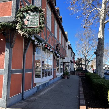Jule Hus - Holiday Decorations Near Me - Solvang, California Jule Hus - Holiday Decorations Near Me - Solvang, California