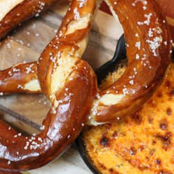 Coastal Kitchen & Bar - The Pretzel with Warm Pimento Cheese
