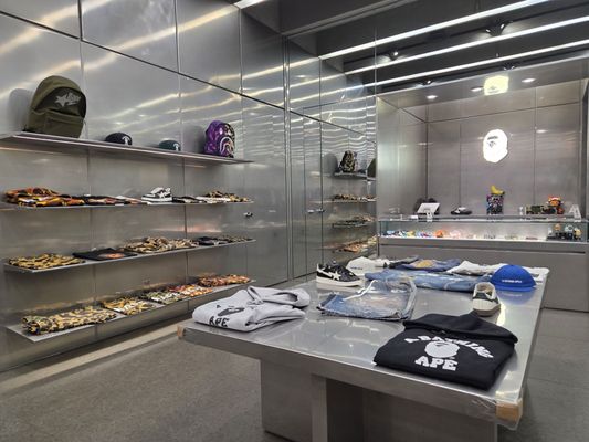 BAPE STORE NEW YORK SOHO by null