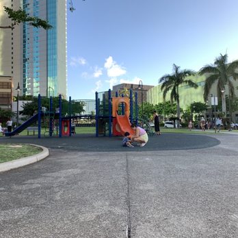 Kolowalu Park - Enjoying the Park with the Family - Playgrounds Near Me - Honolulu, Hawaii Kolowalu Park - Enjoying the Park with the Family - Playgrounds Near Me - Honolulu, Hawaii