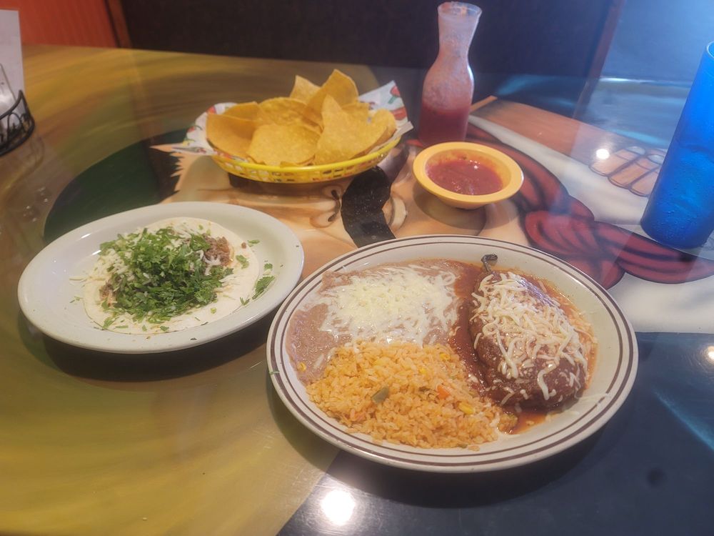 El Mariachi Mexican Grill