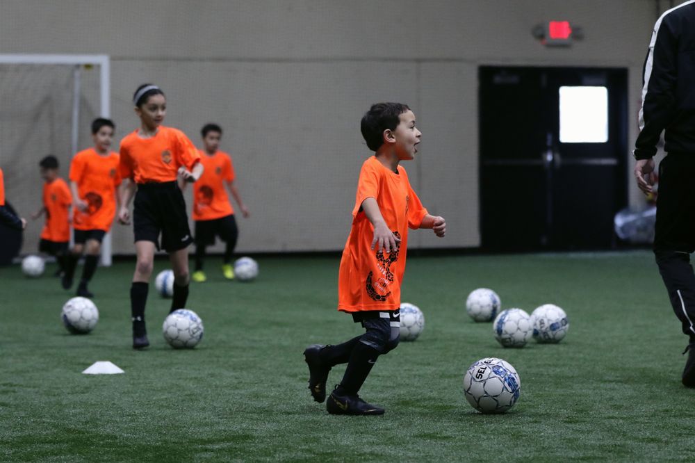 Rising Stars Youth Training Logo