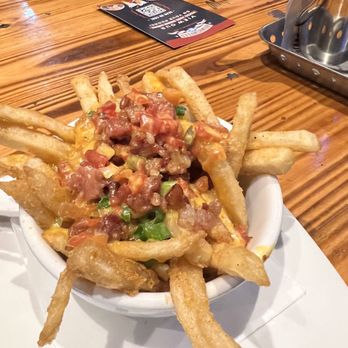 Bombshells Restaurant & Bar - Mid Cheese Fries 2/10 - New American Near Me - Arlington, Texas