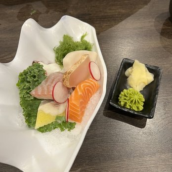 Umami House - Sashimi appetizer - Japanese Near Me - Toronto, Ontario