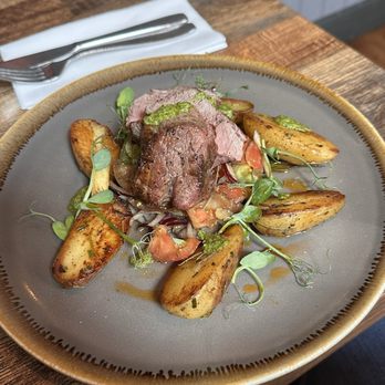 Z’s AmaZing kitchens - Lamb rump - Pizza Near Me - Dunkeld, PKN Z’s AmaZing kitchens - Lamb rump - Pizza Near Me - Dunkeld, PKN