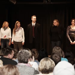 schauspiel schule acting people - Abschlussarbeit Theaterkurs Aufführung "Schattenwirtschaft"