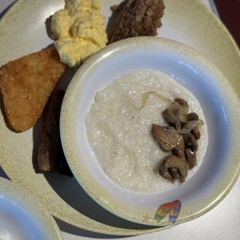 Cabanas - Grits, mushroom, corned beef hash, eggs, and hashbrown - Buffets Near Me - Fort Lauderdale, Florida