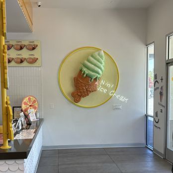 NiNi Sunday - Ice Cream & Frozen Yogurt Near Me - Sacramento, California NiNi Sunday - Ice Cream & Frozen Yogurt Near Me - Sacramento, California