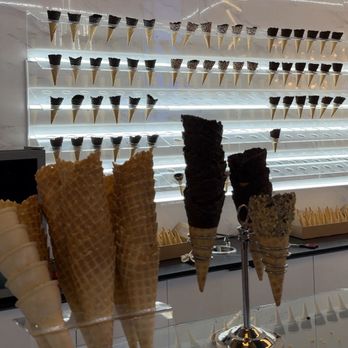 Ricardo's - Area - Ice Cream & Frozen Yogurt Near Me - Vancouver, British Columbia