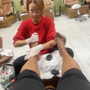 Friendly Nails - Nail Salons Near Me - Greensboro, North Carolina
