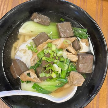 Alice’s Kitchen - Pork blood and intestines rice noodle soup - Noodles Near Me - Temple City, California Alice’s Kitchen - Pork blood and intestines rice noodle soup - Noodles Near Me - Temple City, California