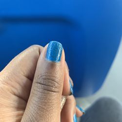 Nail Envy Nail Salon & Spa - Chipped nails
