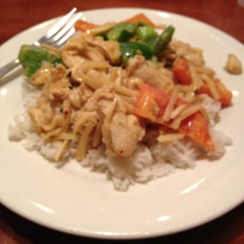 SY THAI CAFE - Gang Gai (red curry) with chicken - Thai Near Me - Birmingham, Michigan