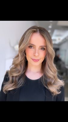 Davida Salon by null