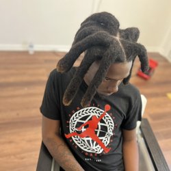 Fresh wicks on sniper gang producer bam !!