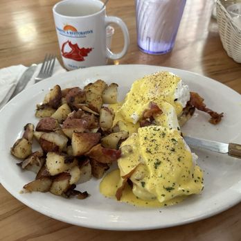 Galley Grill - Gluten Free Eggs Benedict - New American Near Me - Summerland Key, Florida Galley Grill - Gluten Free Eggs Benedict - New American Near Me - Summerland Key, Florida