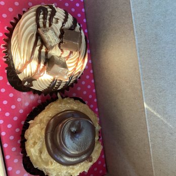 Smallcakes Cave Creek - Cupcakes Near Me - Cave Creek, Arizona