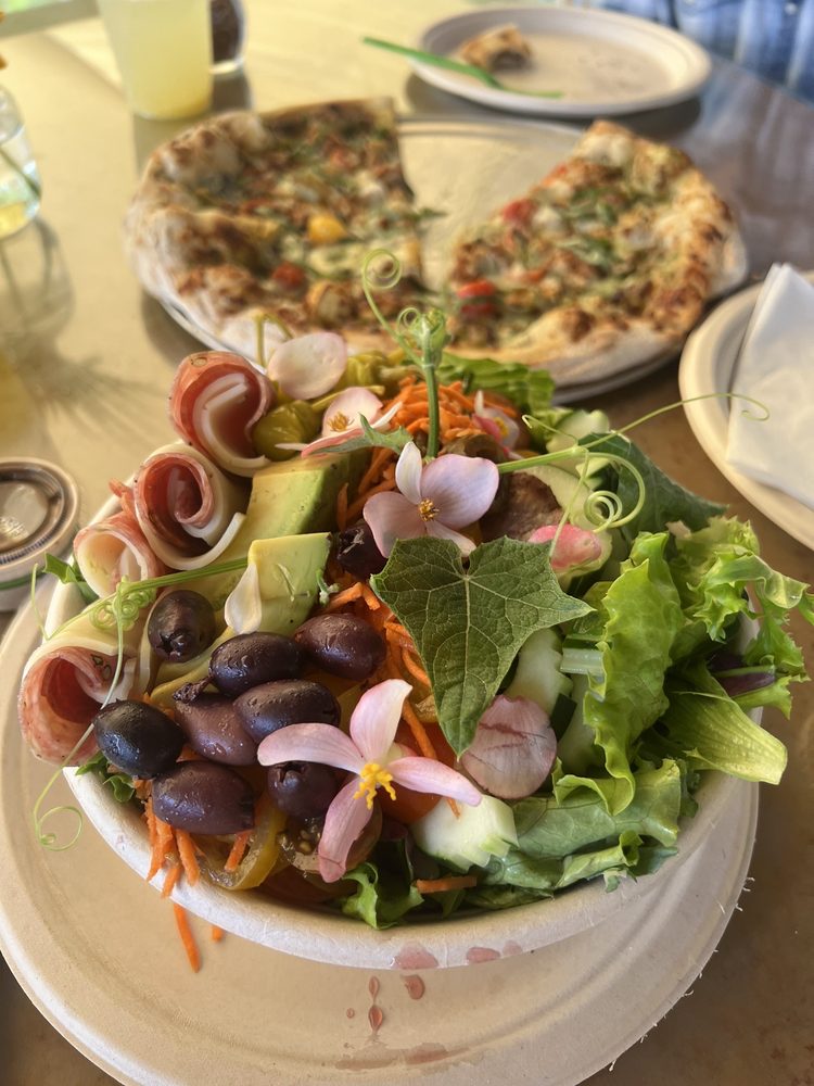 Hāna Farms Roadside Stand, Pizza Oven and Bakery