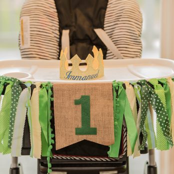 Geli Decor - High Chair Decoration - Floral Designers Near Me