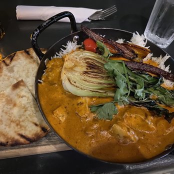 Saloon Bistro Bar - Butter chicken - Bars Near Me - Montreal, Quebec Saloon Bistro Bar - Butter chicken - Bars Near Me - Montreal, Quebec