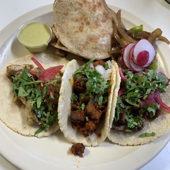 Tacos Chiwas - Mexican Near Me - Phoenix, Arizona