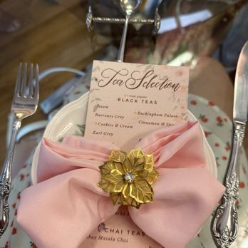 Tea at 1024 - Tableset upon arrival - Tea Rooms Near Me - Honolulu, Hawaii