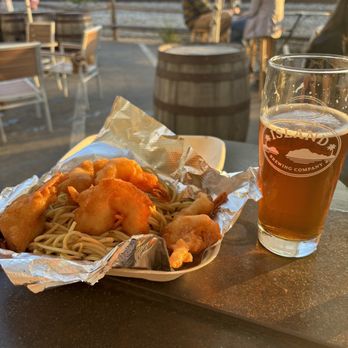 Shrimp vs Chef - Garlic noodles and fried shrimp - Food Trucks Near Me - Thousand Oaks, California Shrimp vs Chef - Garlic noodles and fried shrimp - Food Trucks Near Me - Thousand Oaks, California
