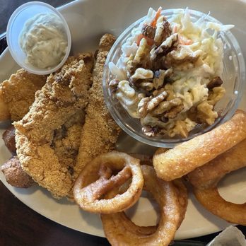 Kellie's Homestead Restaurant - Catfish with slaw and onion rings - Southern Near Me - Dry Ridge, Kentucky Kellie's Homestead Restaurant - Catfish with slaw and onion rings - Southern Near Me - Dry Ridge, Kentucky