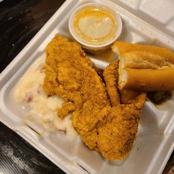 Razzoo's Cajun Cafe - Supposedly Creole pork chops - Cajun/Creole Near Me - Cedar Hill, Texas