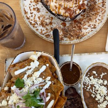 Flori Brunch - Red chilaquiles and capirotada - Venues & Event Spaces Near Me - South Gate, California Flori Brunch - Red chilaquiles and capirotada - Venues & Event Spaces Near Me - South Gate, California