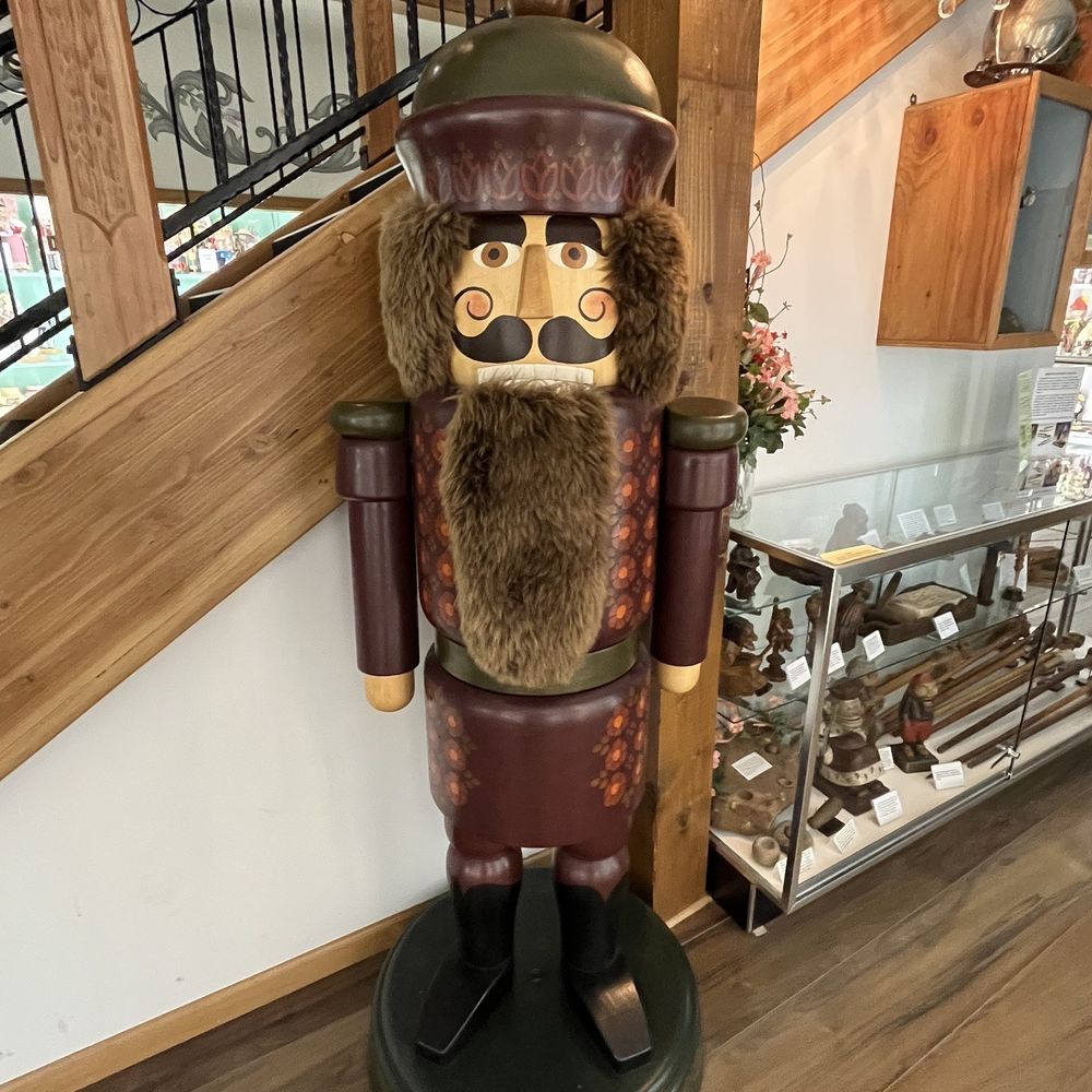 Leavenworth Nutcracker Museum - Museums Near Me - Leavenworth, Washington Leavenworth Nutcracker Museum - Museums Near Me - Leavenworth, Washington