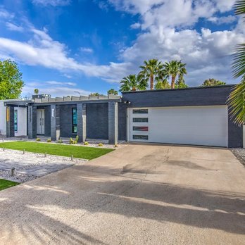 Gecko Service Pros - This ranch style / territorial home sitting on an irrigated acre lot was built in the 70's... With a little updating it can look brand new! - Garage Door Services Near Me - Gilbert, Arizona Gecko Service Pros - This ranch style / territorial home sitting on an irrigated acre lot was built in the 70's... With a little updating it can look brand new! - Garage Door Services Near Me - Gilbert, Arizona