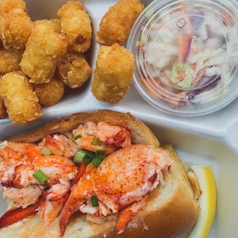 Mobstah Lobstah - Connecticut Lobster Roll with Tater Tots, perfectly buttered! 3 - Food Trucks Near Me Mobstah Lobstah - Connecticut Lobster Roll with Tater Tots, perfectly buttered! 3 - Food Trucks Near Me