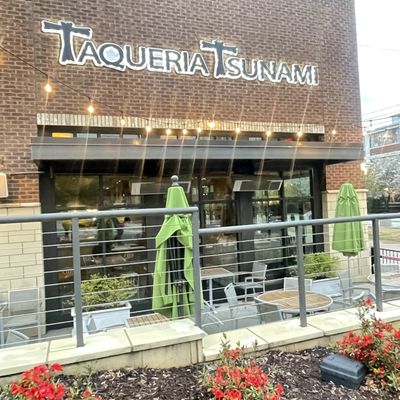 Taqueria Tsunami by null