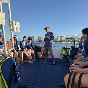 Island Splash Tours - Boat Tours Near Me - Honolulu, Hawaii