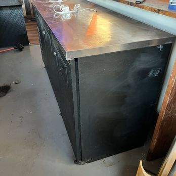 Cino’s Moving - Behind the bar 650 pounds fridge - Movers Near Me - Portland, Oregon Cino’s Moving - Behind the bar 650 pounds fridge - Movers Near Me - Portland, Oregon