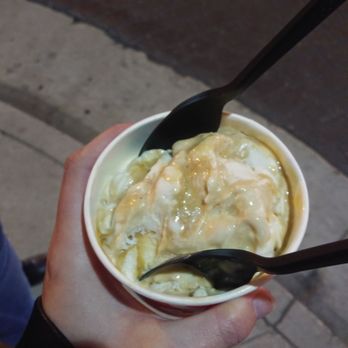 Salt & Straw - Salted caramel - Ice Cream & Frozen Yogurt Near Me - Pasadena, California Salt & Straw - Salted caramel - Ice Cream & Frozen Yogurt Near Me - Pasadena, California
