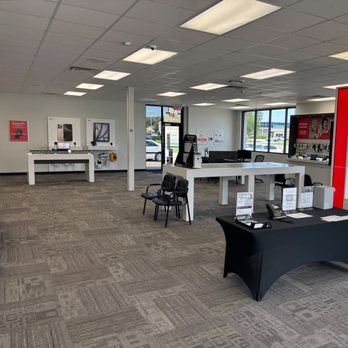 Verizon - Mobile Phones Near Me - Wichita, Kansas Verizon - Mobile Phones Near Me - Wichita, Kansas