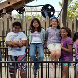 Emory Elementary School - Kids at Lego land