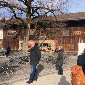 Juckerhof - Entrance - Attraction Farms Near Me - Aathal-Seegräben, ZH