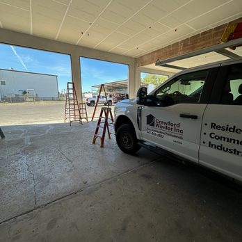 Crawford Windor - Commercial - Garage Door Services Near Me - Eugene, Oregon