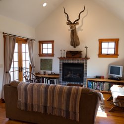 The Inn at Mitchell House - The Great room in the Stones Throw Cottage.