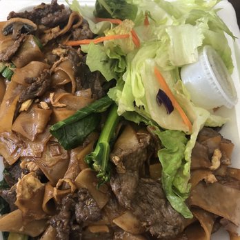 Lucky Kitchen - Pad See Ewe Noodle - Thai Near Me - Eastvale, California
