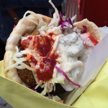 L'As du Fallafel - The falafel, with both sauces (a must) - Kosher Near Me - Paris, 75 L'As du Fallafel - The falafel, with both sauces (a must) - Kosher Near Me - Paris, 75
