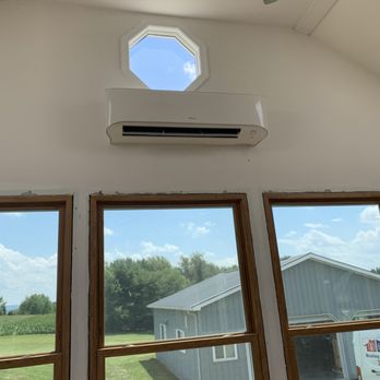 Affordable Heating and Air Conditioning - Mini-Split installed Heat Pump to make a sunroom comfortable for all seasons - Heating & Air Conditioning/HVAC Near Me - Murrieta, California Affordable Heating and Air Conditioning - Mini-Split installed Heat Pump to make a sunroom comfortable for all seasons - Heating & Air Conditioning/HVAC Near Me - Murrieta, California