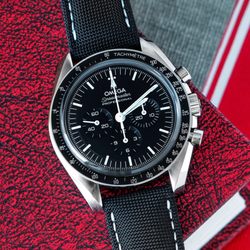 Jean Rousseau - Cordura/fabric strap with a white stitching