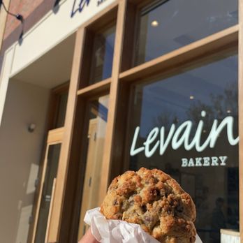 Levain Bakery - Chocolate chip cookie - Bakeries Near Me - Chicago, Illinois