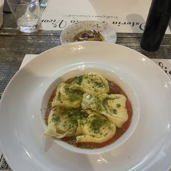 Osteria Vecchio Vicolo - Burrata Tortellini with Pesto Sauce - Italian Near Me - Florence, FI Osteria Vecchio Vicolo - Burrata Tortellini with Pesto Sauce - Italian Near Me - Florence, FI