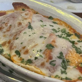 Fontina Grille - Ravioli Rosé - Italian Near Me - Rockville, Maryland Fontina Grille - Ravioli Rosé - Italian Near Me - Rockville, Maryland